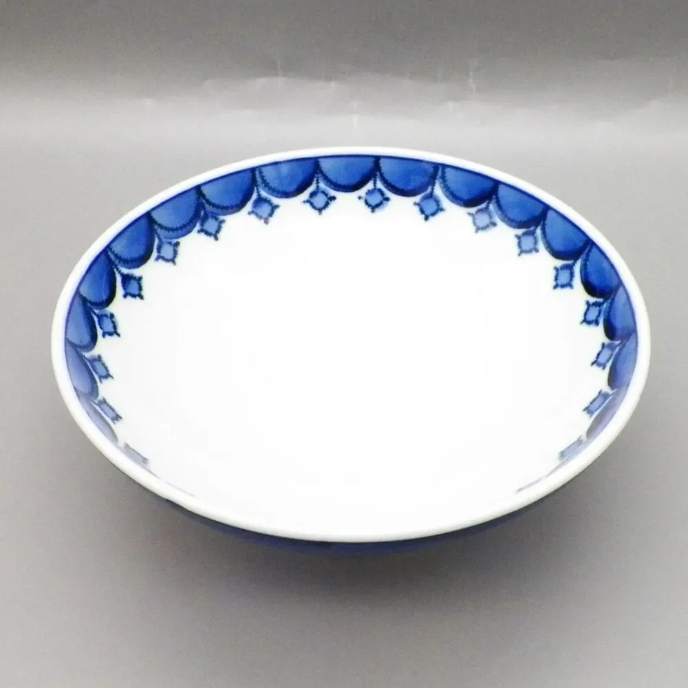 Japanese Arita-ware (Arita-yaki) Porcelain Footed Rice Bowl Cobalt Blue Vintage